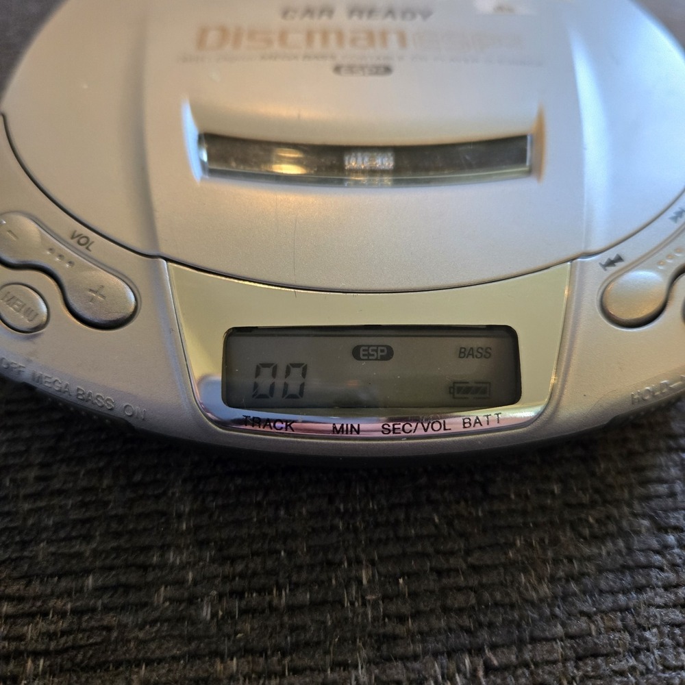 Sony Discman Car Ready ESP2 Digital Mega Bass Portable‎ CD Player D-E206CK Read! - Picture 4 of 6